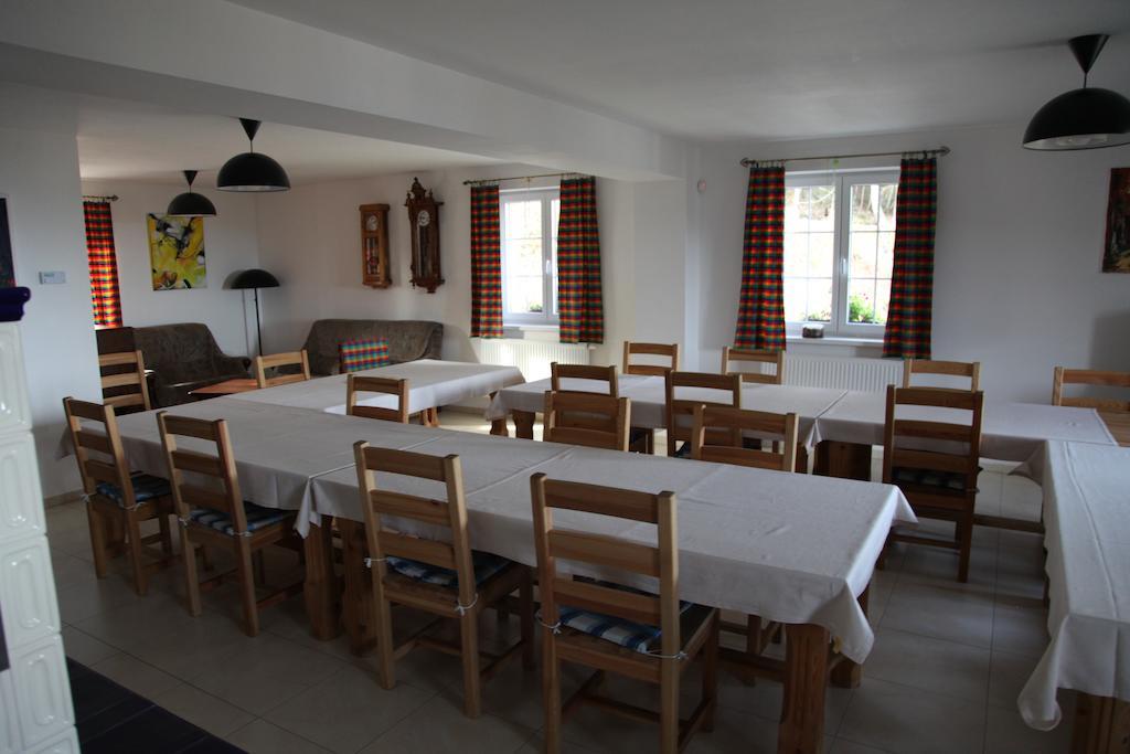 Hotel Koenig-In à Hojsova Stráž Extérieur photo